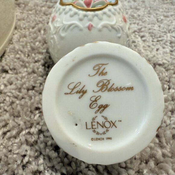 Lenox Vases - Picture 5 of 6